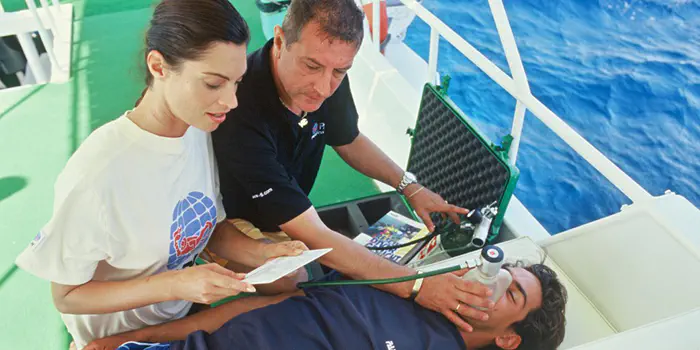 PADI Emergency Oxygen Provider